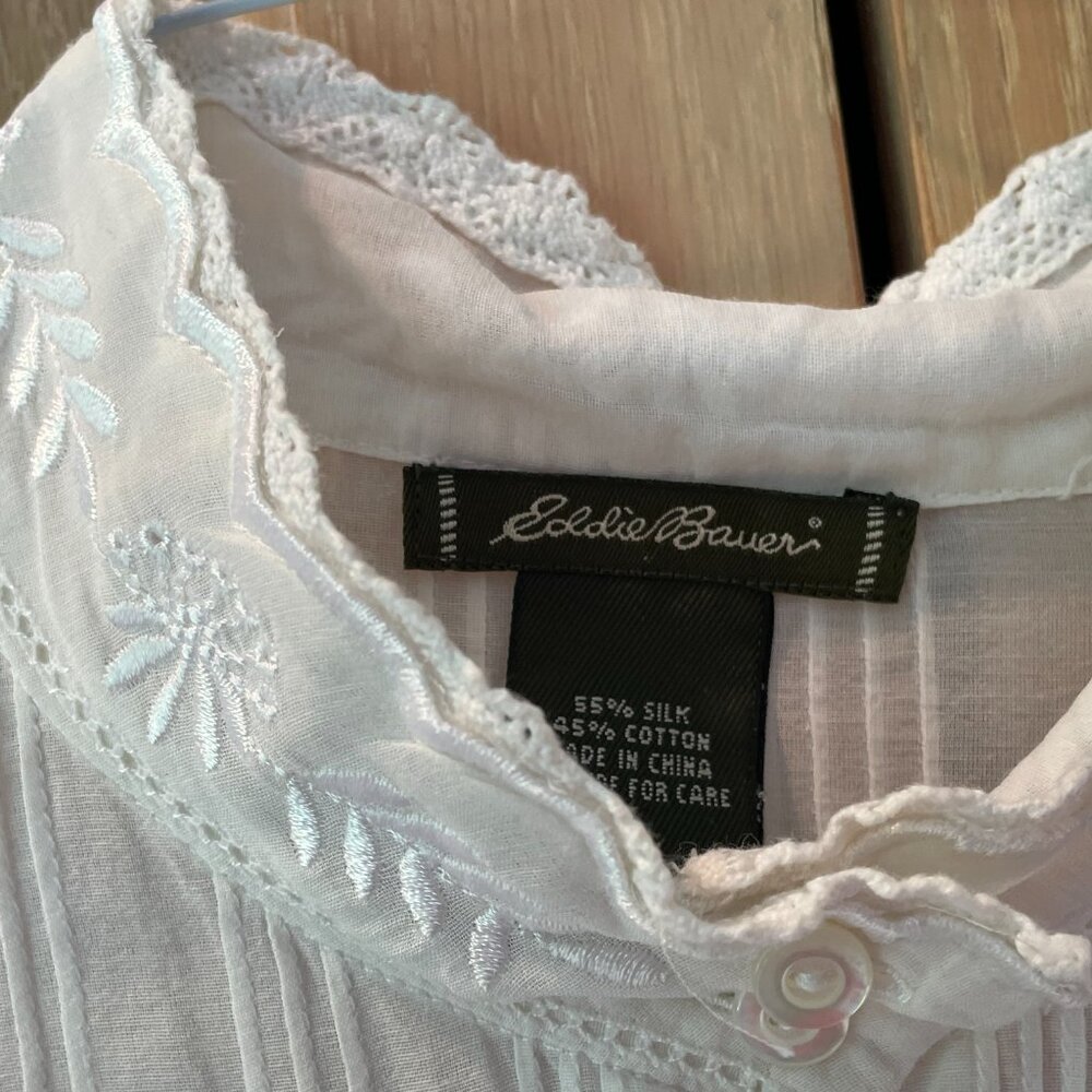 Eddie Bauer White Long-Sleeve Blouse with Pleats, Lace & Embrodiery Detail - Picture 3 of 5